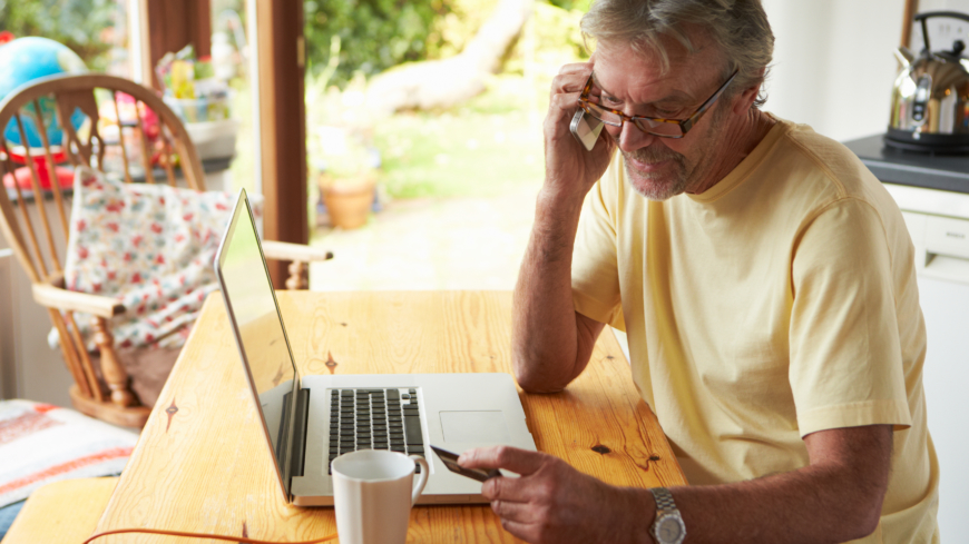 Införandet med en EU-gemensam symbol är för att underlätta för konsumenten vid köp av läkemedel via internet. Foto: Shutterstock